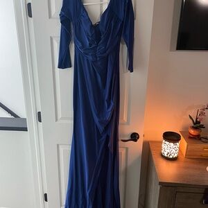 Elegant Blue Evening Gown